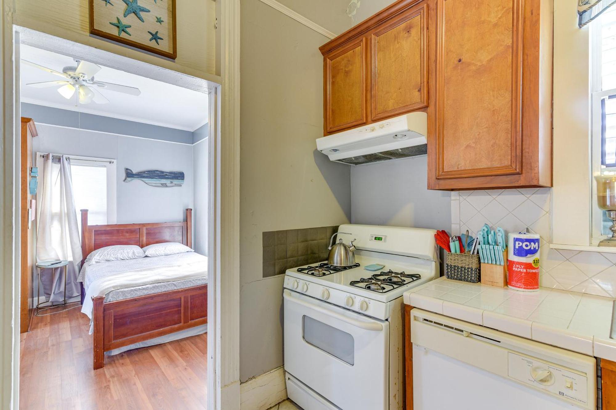 Coastal Galveston Studio About 1 Mi To Beach! Екстер'єр фото