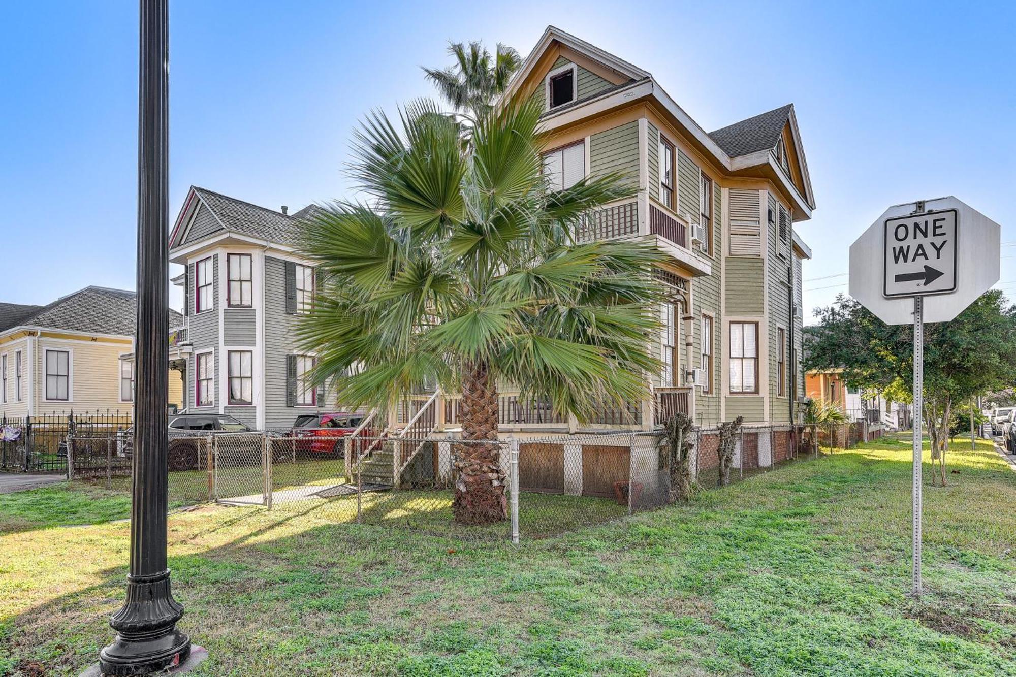 Coastal Galveston Studio About 1 Mi To Beach! Екстер'єр фото